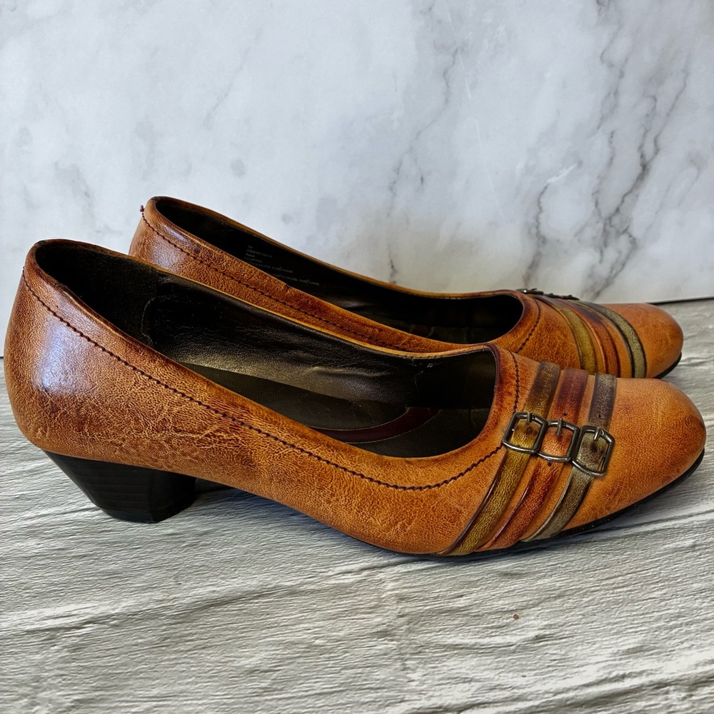 Tradition Rosie Distressed Whisky Slip On Shoes - Picture 2 of 16